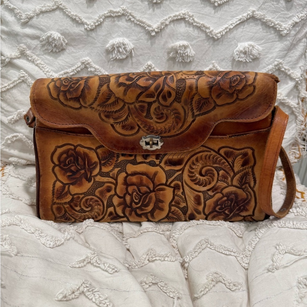 Vintage Beautiful Floral Hand Tooled Leather Bag- Made in Mexico